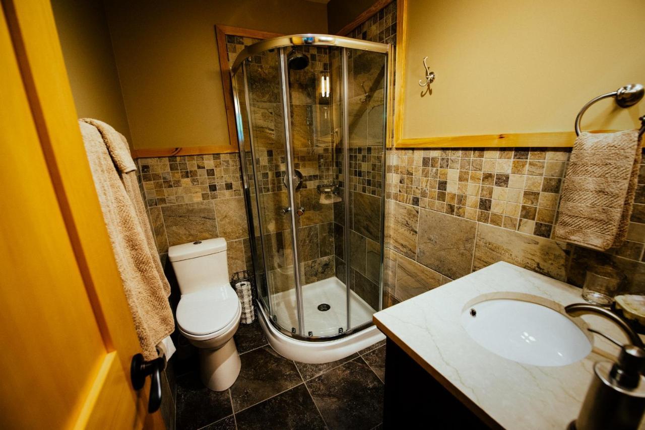 Skeena River House Bed & Breakfast Terrace Εξωτερικό φωτογραφία