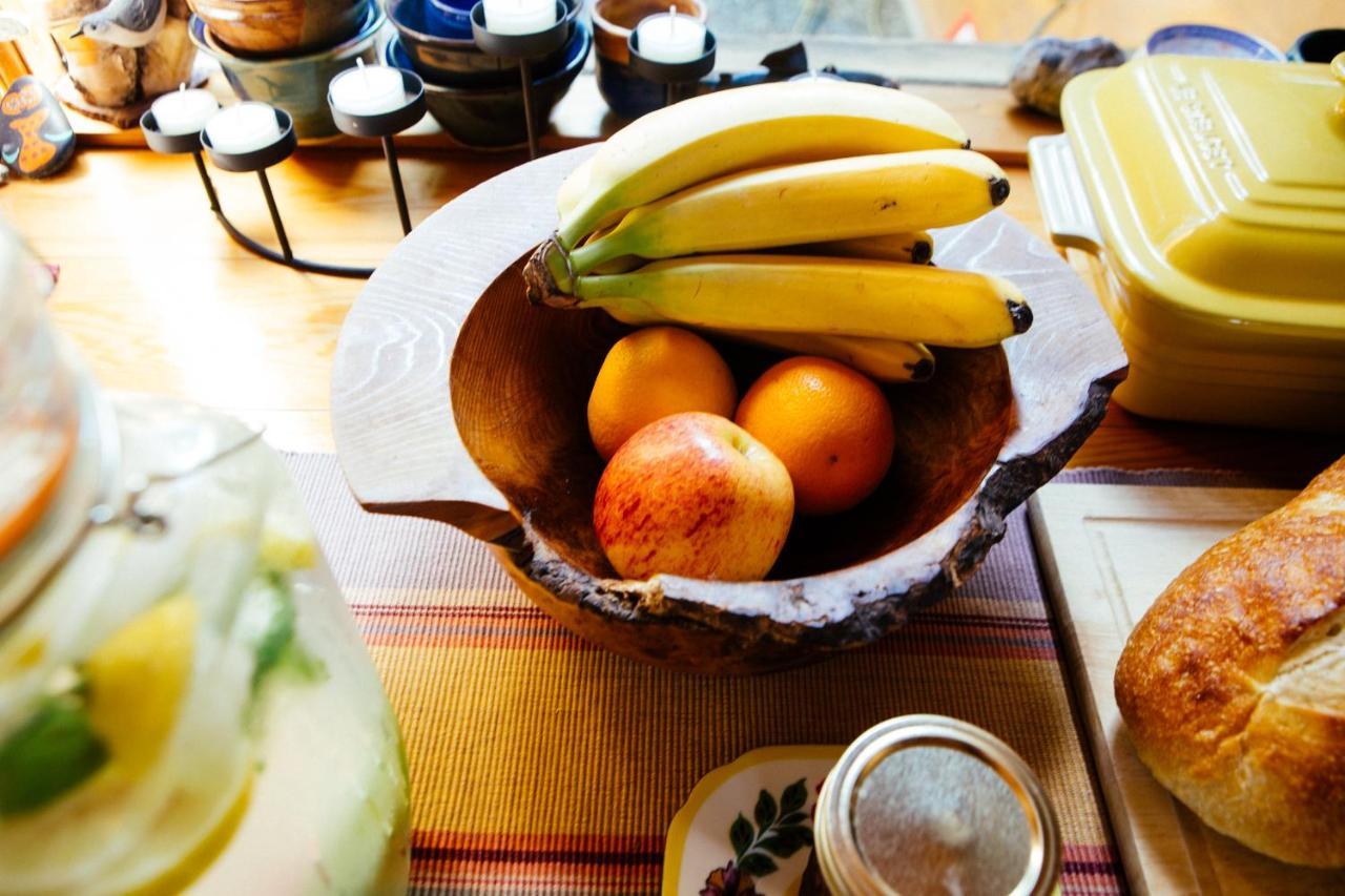 Skeena River House Bed & Breakfast Terrace Εξωτερικό φωτογραφία