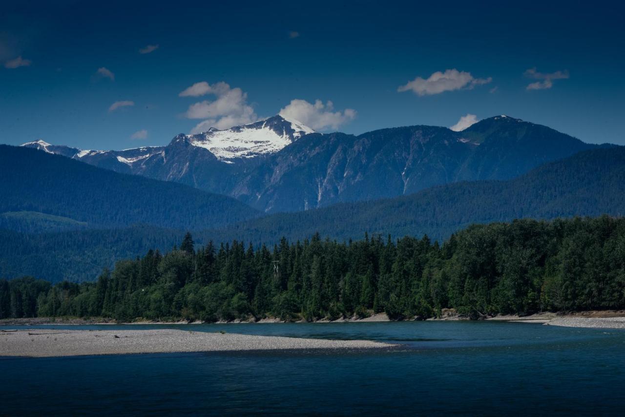 Skeena River House Bed & Breakfast Terrace Εξωτερικό φωτογραφία