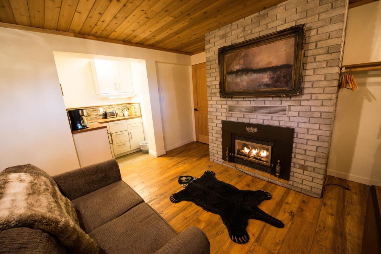 Skeena River House Bed & Breakfast Terrace Εξωτερικό φωτογραφία