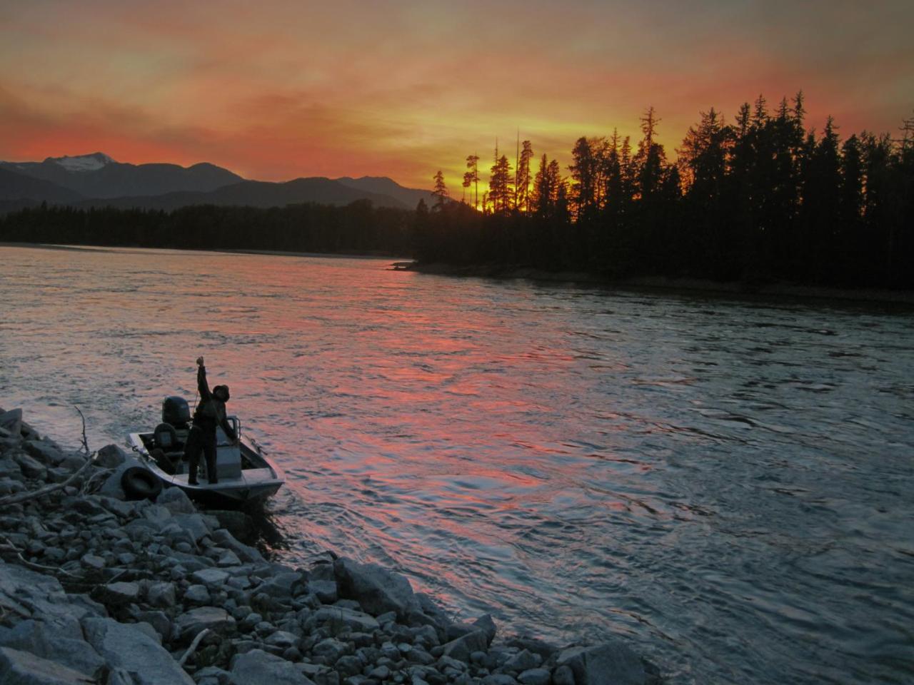 Skeena River House Bed & Breakfast Terrace Εξωτερικό φωτογραφία