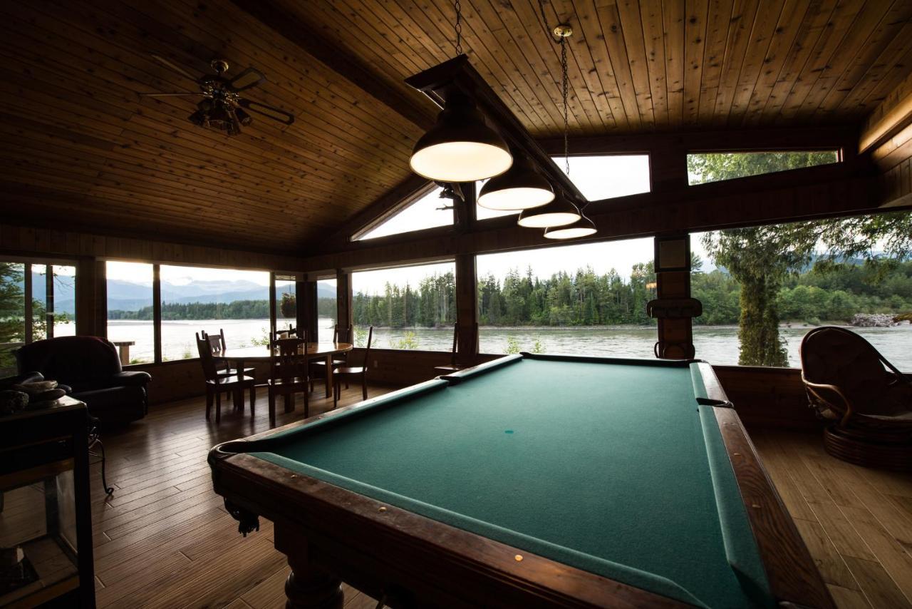 Skeena River House Bed & Breakfast Terrace Εξωτερικό φωτογραφία